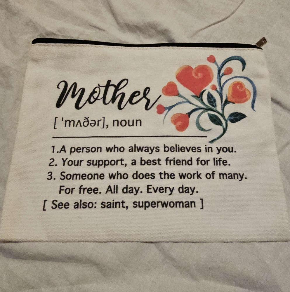 Mom/Mother Themed Bundle - Pouch And Croc Charms